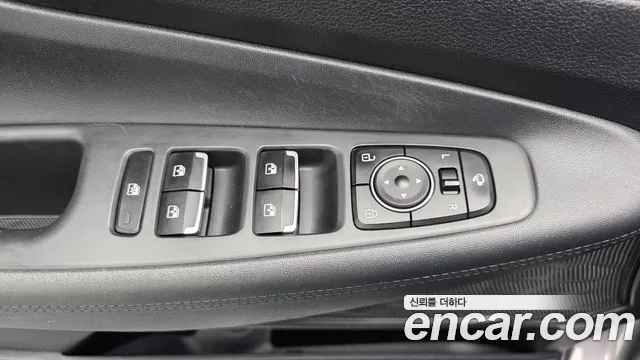 Hyundai Santa Fe 2021 thumb 3