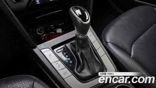Hyundai Avante 2015 thumb 6