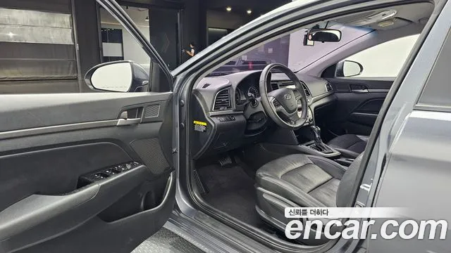 Hyundai Avante 2015 thumb 10