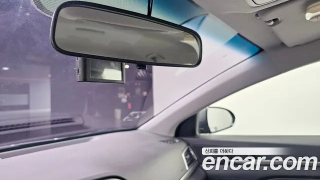 Hyundai Avante 2015 thumb 5