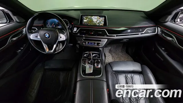 BMW 7 серии 2018 thumb 9