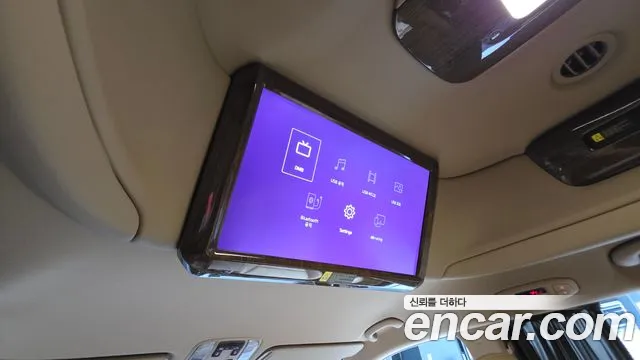 Kia Carnival 2015 thumb 6