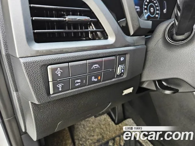 KGM Korando 2021 thumb 11
