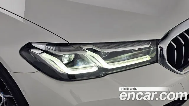 BMW 5 серии 2021 thumb 6