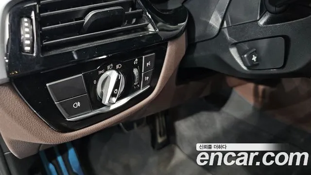 BMW 5 серии 2021 thumb 5