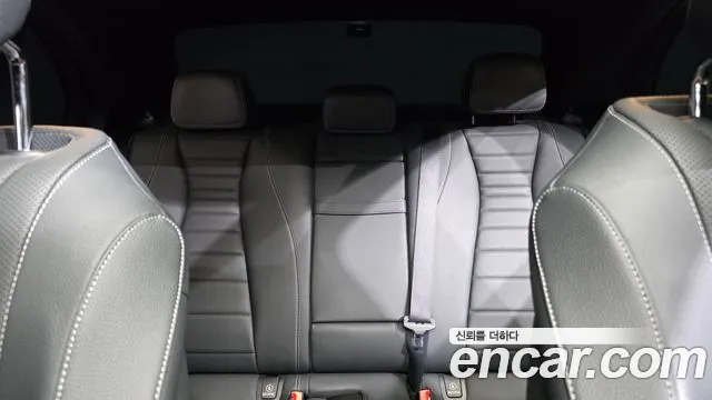 Mercedes-Benz E-Class 2021 thumb 6