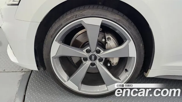 Audi A5 2019 thumb 7