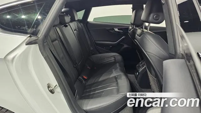 Audi A5 2019 thumb 8