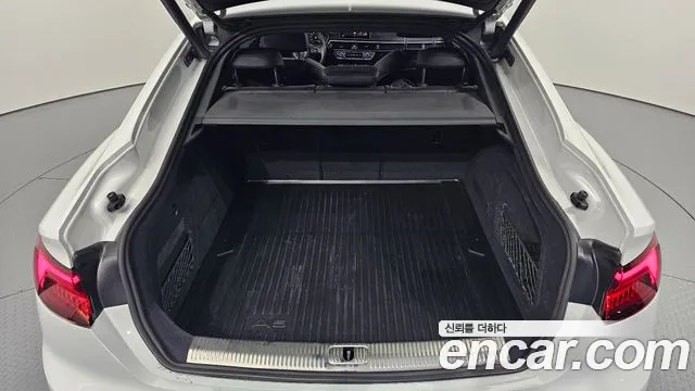 Audi A5 2019 thumb 2
