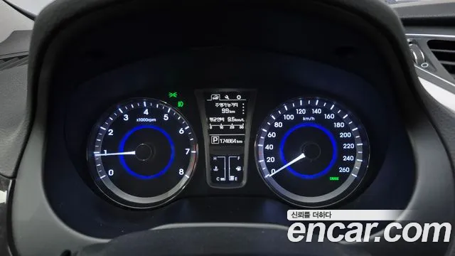 Hyundai Grandeur 2014 thumb 6