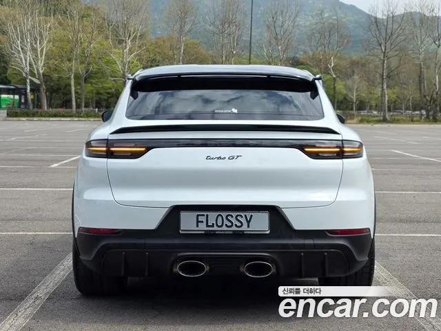 Porsche Cayenne 2022 thumb 6