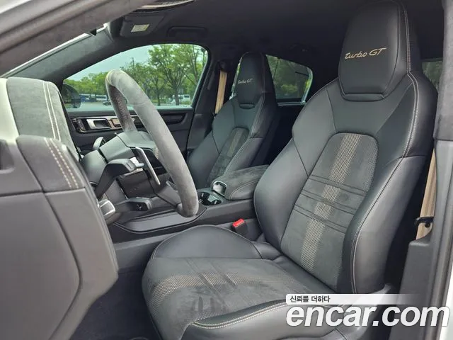 Porsche Cayenne 2022 thumb 10