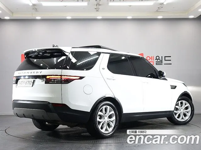 Land Rover Discovery 2019 thumb 11