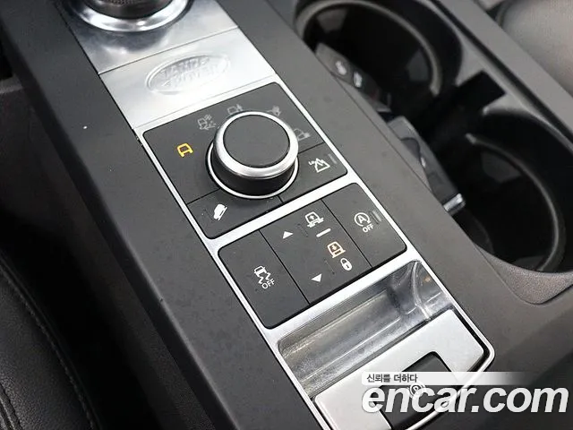 Land Rover Discovery 2019 thumb 5