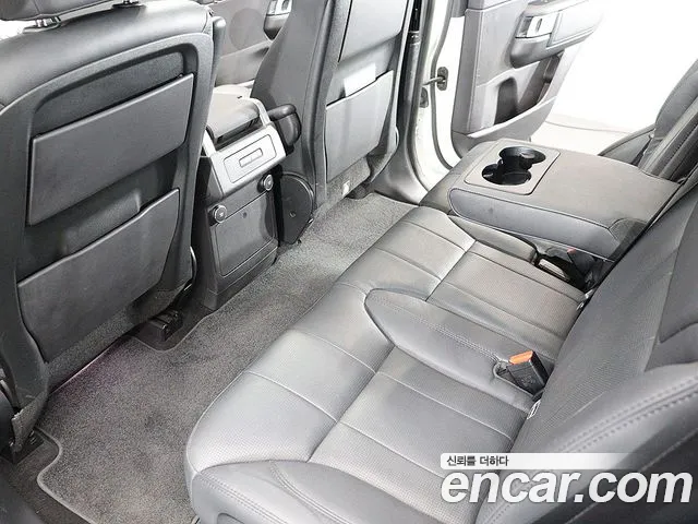 Land Rover Discovery 2019 thumb 3