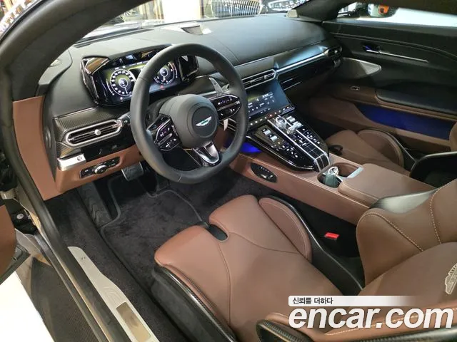 Aston Martin Vantage 4.0T V8 2025 thumb 6
