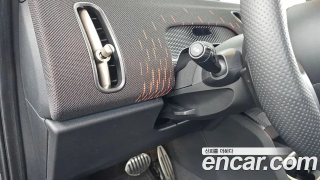 Mini Cooper 2025 thumb 8