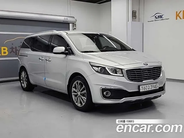 Kia Carnival 2016 thumb 12