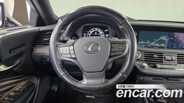 Lexus LS 500 2019 thumb 12