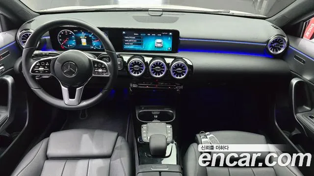 Mercedes-Benz A-Class 2021 thumb 11