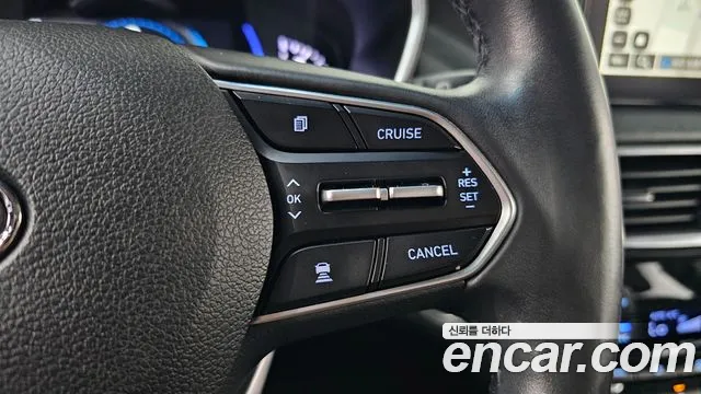 Hyundai Santa Fe 2018 thumb 9