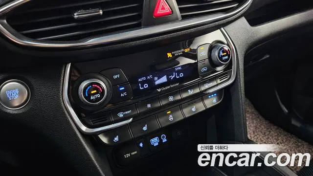 Hyundai Santa Fe 2018 thumb 12