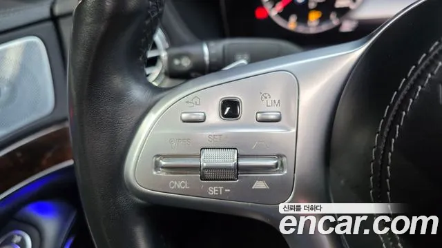 Mercedes-Benz S-Class 2019 thumb 5