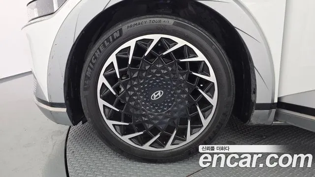 Hyundai Ioniq5 2022 thumb 2