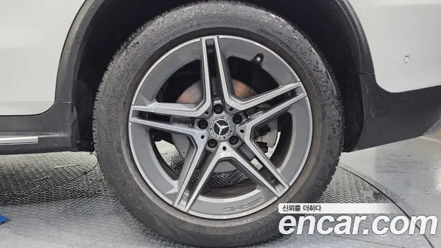 Mercedes-Benz GLC 2020 thumb 2
