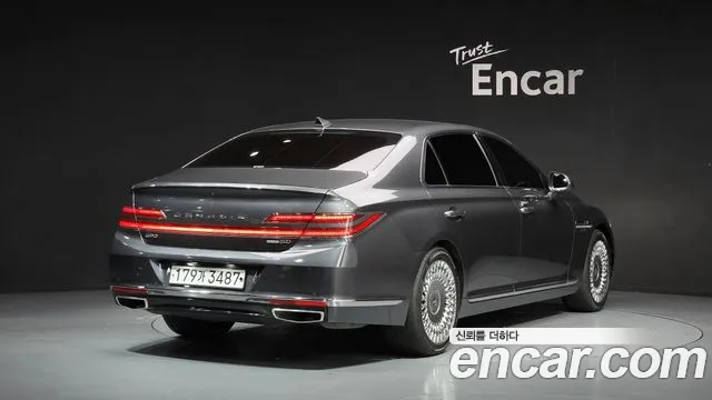 Genesis G90 2020 thumb 2