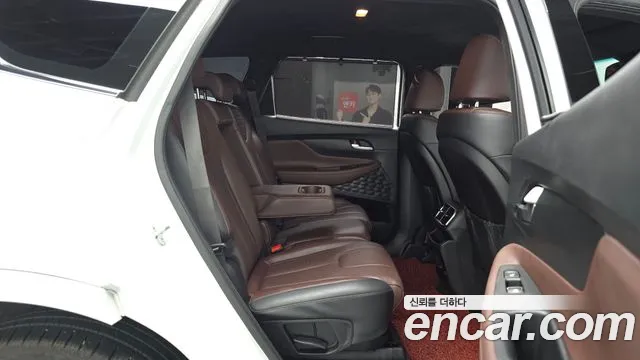 Hyundai Santa Fe 2019 thumb 2
