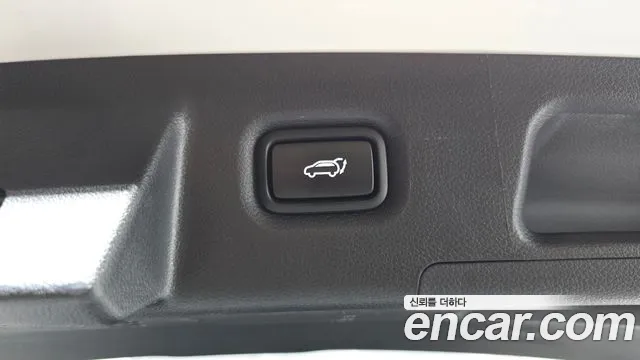 Hyundai Santa Fe 2019 thumb 4