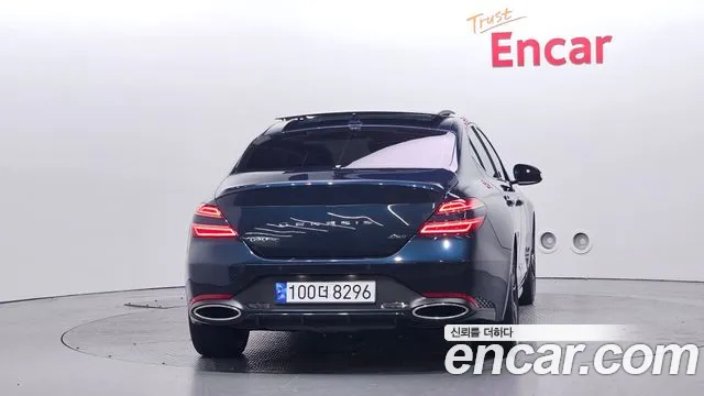 Genesis G70 2022 thumb 5