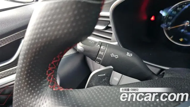 Genesis G70 2022 thumb 9