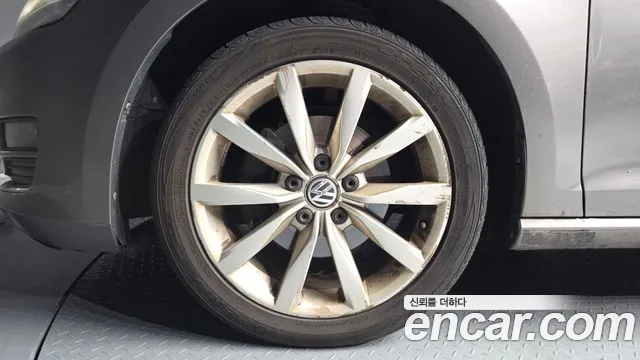 Volkswagen Golf Sportsvan 2014 thumb 8