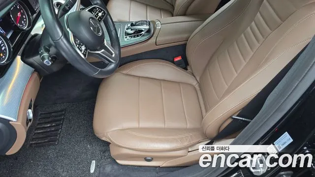 Mercedes-Benz E-Class 2019 thumb 5