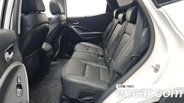 Hyundai Santafe 2015 thumb 12