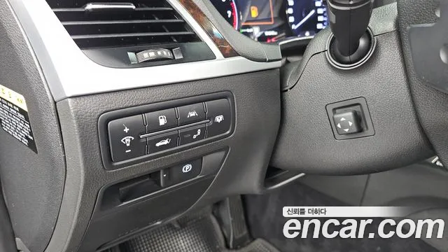 Hyundai Genesis 2014 thumb 2