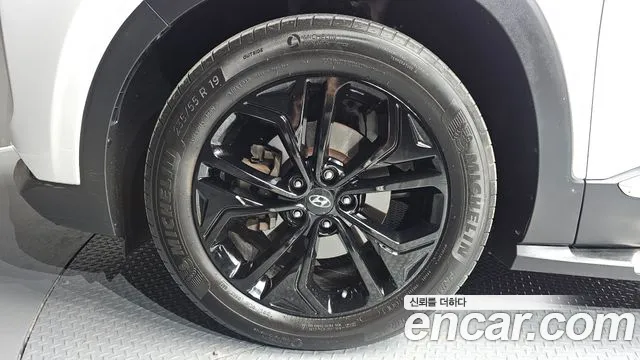 Hyundai Santa Fe 2018 thumb 5
