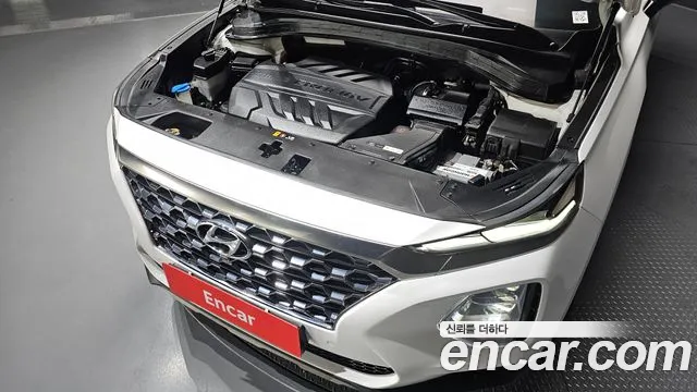 Hyundai Santa Fe 2018 thumb 9