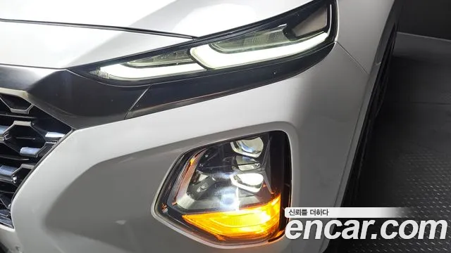 Hyundai Santa Fe 2018 thumb 7