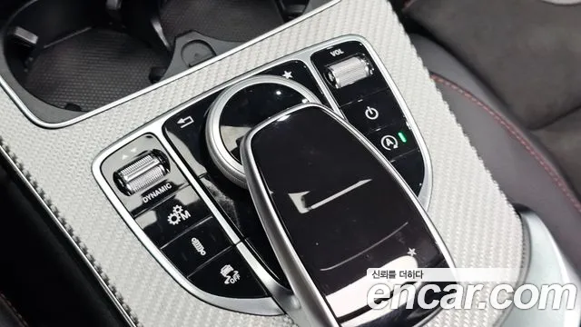 Mercedes-Benz C-Class 2017 thumb 11