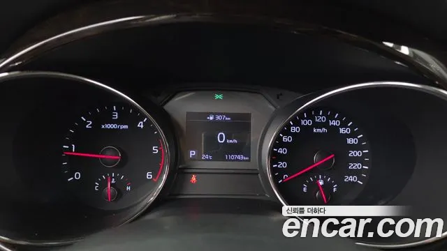 Kia Carnival 2019 thumb 10