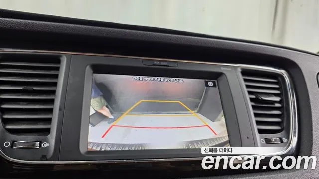 Kia Carnival 2019 thumb 8