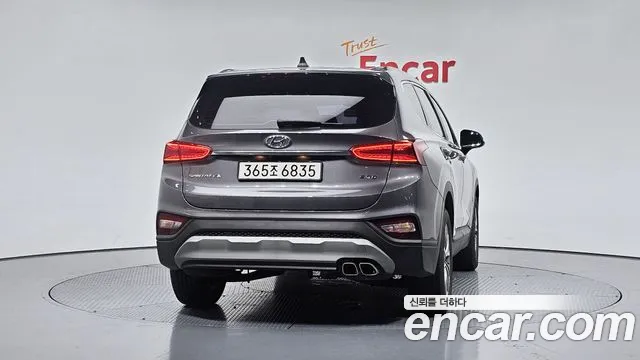 Hyundai Santa Fe 2019 thumb 2
