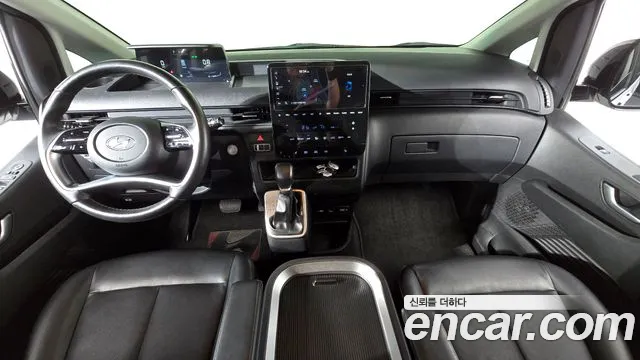 Hyundai Staria 2022 thumb 5