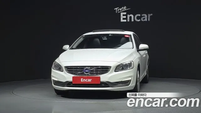 Volvo S60 2015 thumb 2