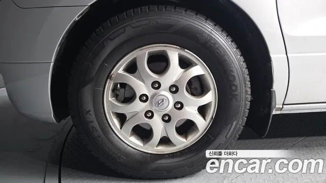 Hyundai Staria 2010 thumb 10