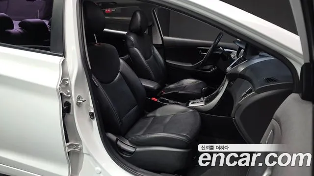 Hyundai Avante 2011 thumb 7