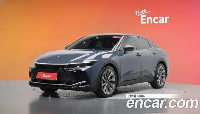 Toyota Crown Crossover 2025 thumb 3